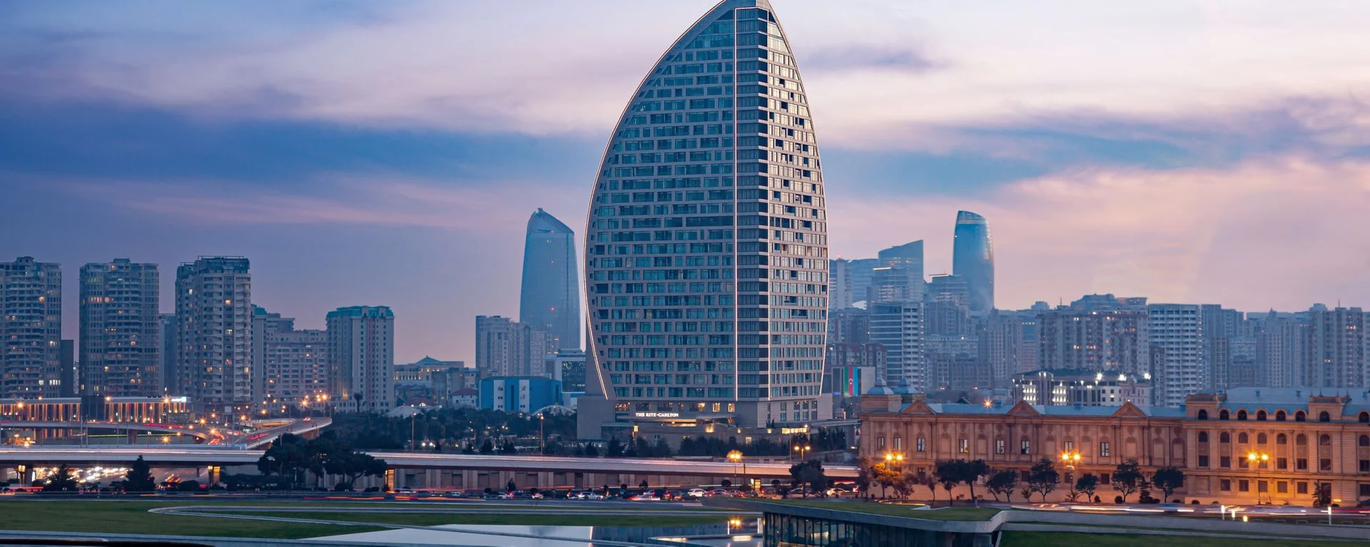 The Ritz-Carlton Hotel layihəsi