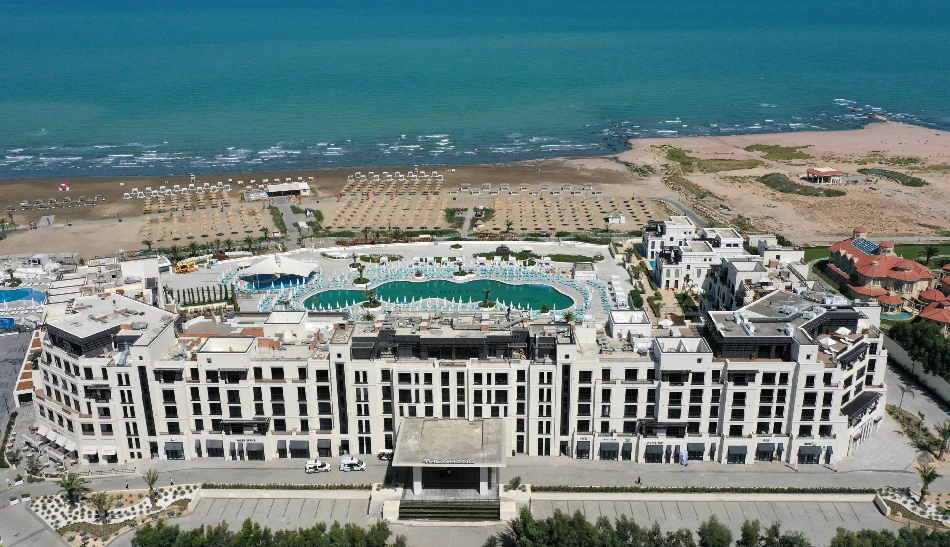 Sea Breeze Grand Hotel layihəsi